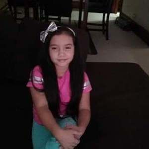 Meet your Posher, Lesly